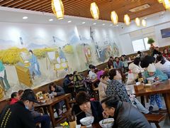 大堂-裕新楼粉面馆·石磨手工粉(四方坪店)