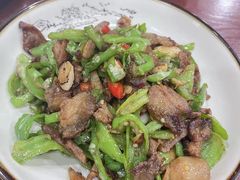 -湖南人家湘菜馆(镇江路店)