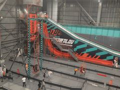 -极限PLAY运动娱乐新世界·团建派对潮玩休闲馆·室内蹦极高空游乐园