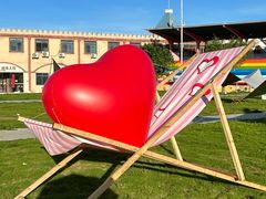 -巨鹏飞梦幻海岸