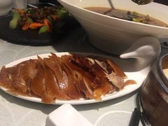 -湖庭壹品鸭王·传统北京烤鸭·别墅私房菜·庭院宵夜(江宁店)