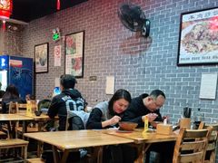 大堂-遵义虾子卢四羊肉粉(大沽路店)