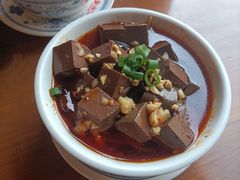 土冒血旺-炉小二铜锅牛蛙•川湘菜(三里屯店)