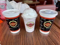 香草奶昔-FATBURGER 特富客汉堡(外交公寓店)