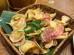 丽江紫洋芋-老滇山寨•云南特色菜•地方菜•民族风情歌舞表演(金碧店)