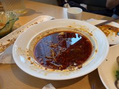 水煮牛肉-渝信川菜 · 川味家常菜(财富购物中心店)