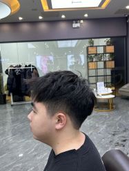 -藤野造型烫染·漂发