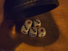 -Helens海伦司小酒馆(上海东明广场店)