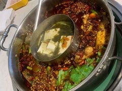 -蛙两只美蛙鱼头火锅(恒茂店)