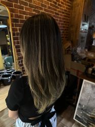 -青木造型HAIR·あおき髪を刈る潮人店