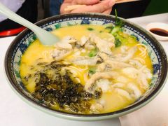 招牌黄鱼面-明呈黄鱼面馆(斜土路店)