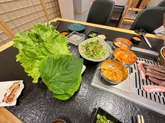 -臻牛烤肉