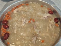 猪肚鸡-光头药膳鸡(莱茵小镇店)