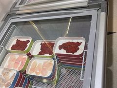 -嘎琉鲜切牛肉自助火锅