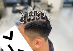 -Hello Lady发型设计