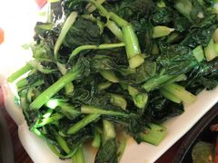 蒜蓉菊花菜-明月山庄私房菜(环海东路店)