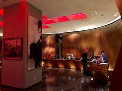 前台-上海外滩英迪格酒店