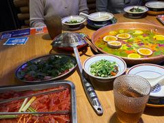 -洱火云南酸菜牛肉火锅(石景山当代商城店)