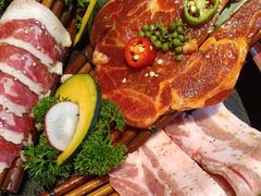 -轻烧烤肉(光谷步行街店)