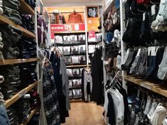 -优衣库(上海虹口龙之梦店)