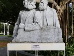 -万绿园