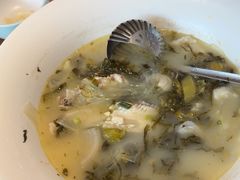 -严记小天府酸菜鱼(西四路店)