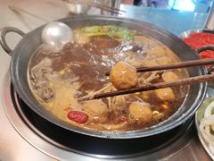 -鹿鸣山草本茶香火锅(园西路店)