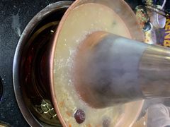 -果松木炭酸菜铜火锅·外婆参鸡汤