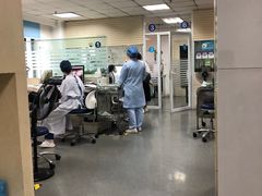 -浙江大学医学院附属口腔医院湖滨（延安）院区