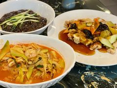 炸酱面-桃园中华料理炸酱面(燕儿岛路店)