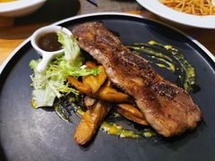 -四月吧餐厅(正阳步行街店)