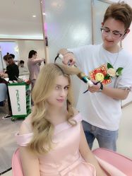 -BULB STUDIO 巴柏明星发型工作室