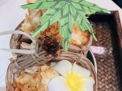 招牌椰子沙冰-春莱·老挝咖啡·泰式奶茶(钟楼店)