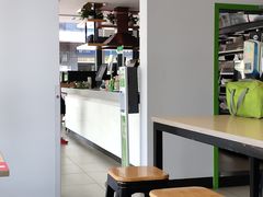 用餐区-老乡鸡(武汉中南梅苑小区地铁站店)