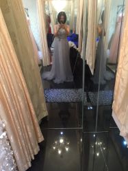 -艾米婚纱&婚礼策划