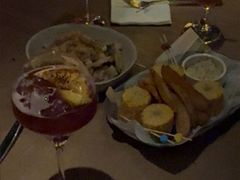 -FOUR PLAY BAR