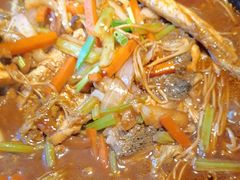 -鸣记脆皮烤鱼·海鲜烤鱼(三八广场店)