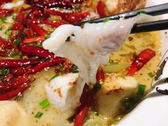老坛酸菜鲈鱼-江渔儿酸菜鱼(映月湖环宇城店)