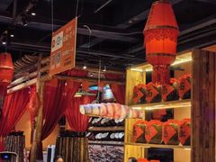 -老滇山寨•云南特色菜•地方菜•民族风情歌舞表演(金碧店)