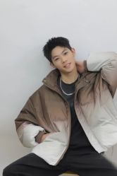 -一家只做男发烫染的店