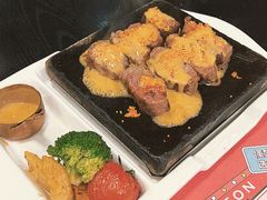 -伯顿西餐厅(厚街香榭丽店)