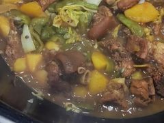 -哈尔滨烧烤·山河村铁锅炖(交大店)
