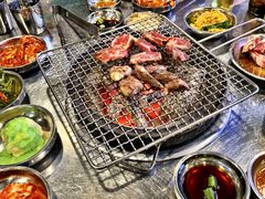 -釜山火炉·海鲜烤肉(紫藤路店)
