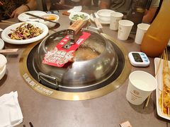 -锅飘飘·东北铁锅炖(雨花客厅店)