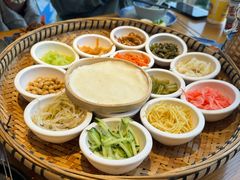 -包整·丝娃娃(一览甲秀楼风景店)