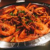 这次就两种一起吧，肉蟹煲是大家最爱必点的，螃蟹肥美