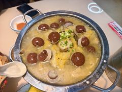 -老码头黑皮肘子锅包肉(赣水路店)