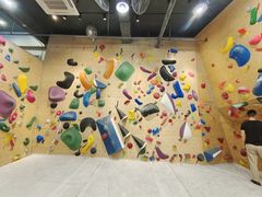 -Upper Climbing Gym 攀岩(华侨城店)