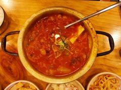 猪颈肉泡菜汤-金北顺大锅家(신사본점)