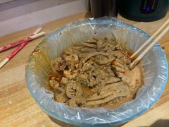 -许西美食一条街